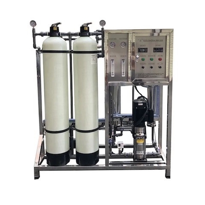 comprar Instalación de tratamiento de agua por ósmosis inversa 500LPH con tanque de FRP online manufacture