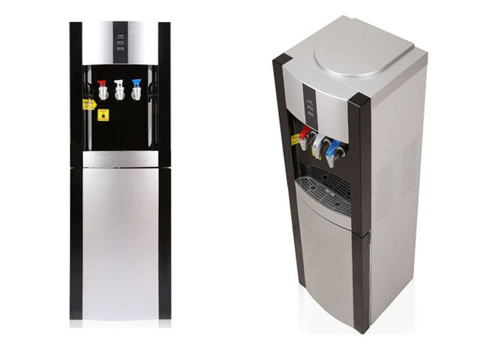 El dispensador del refrigerador de agua de la tubería de 3 golpecitos, coloca solamente el diseño simple 0 del dispensador del agua